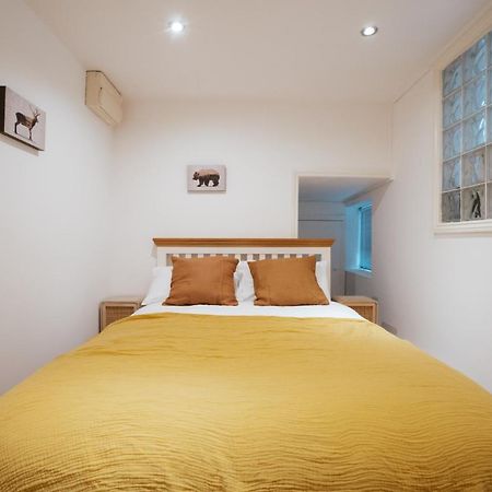 Cozy 1 Bed Apartment In Hackney Londra Esterno foto